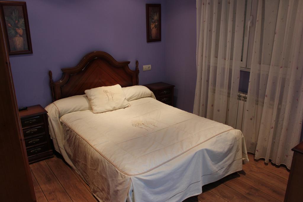 Hotel Asador Rindion Tineo Zimmer foto